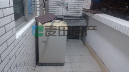 通湖路電梯單間 1000元月租，設備齊全，生活便利